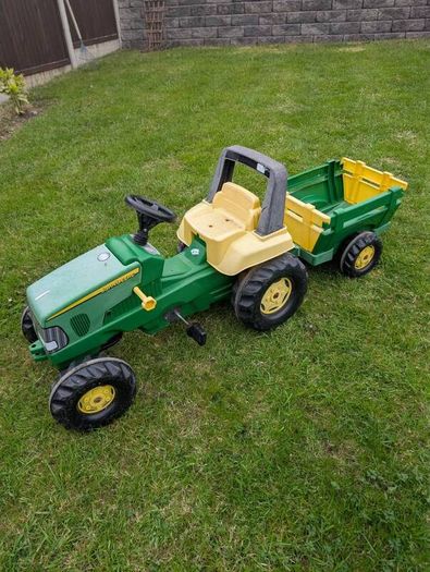 Kids John Deere tractor