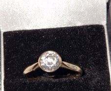 9ct gold ring