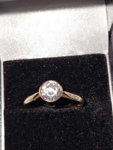 9ct gold ring