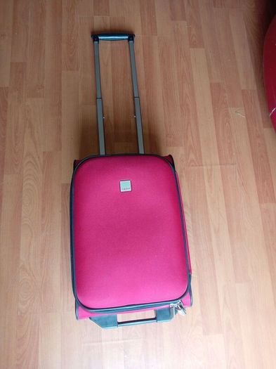 Suit case