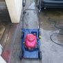 Selfdrive lawnmower for parts or repair Image 3
