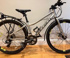 Small ladies bike 27 speed