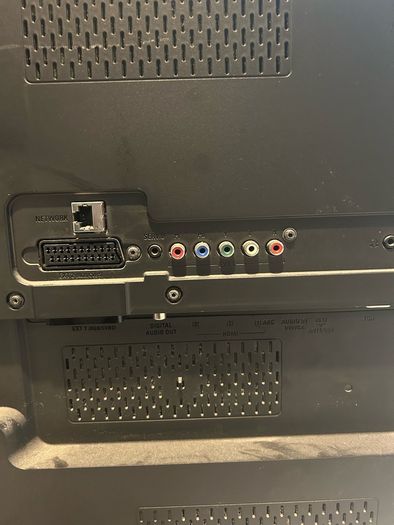 36 inch Philips SQ552-1ELA with remote control.