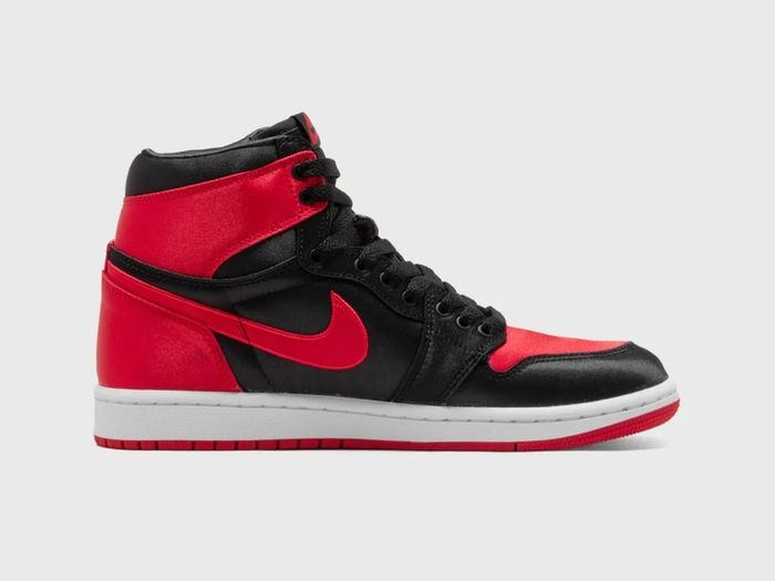 Air Jordan 1 High "Satin Bred 2023"  8.5UK