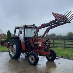 International 885