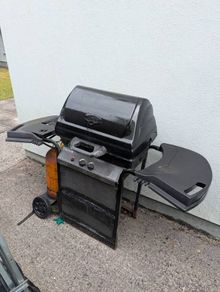 Free Char-Broil Gas Barbecue & Cylinder. Collection Only