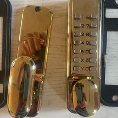 Door lock with code x 2