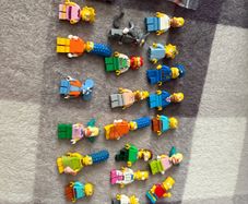 lego Simpson figures