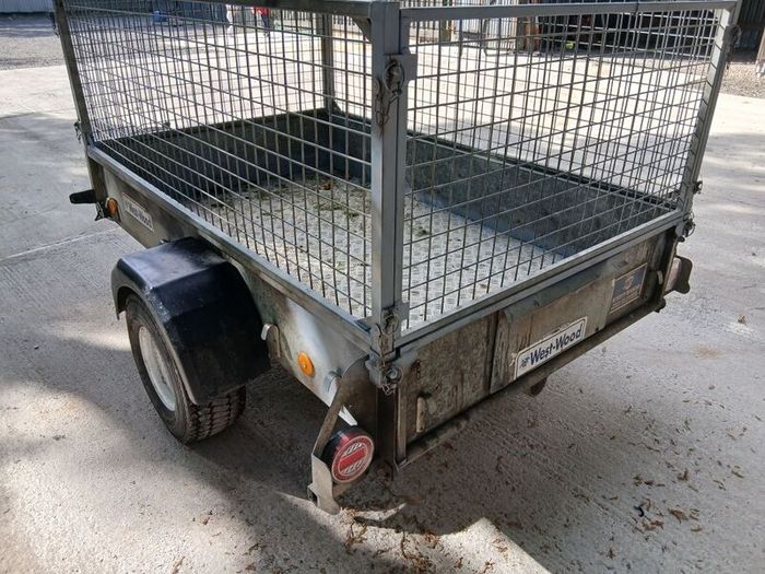 6ft6 x 4ft ifor williams trailer