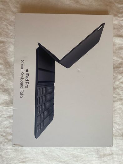 iPad Air 5th generation 256GB EMPTY BOX