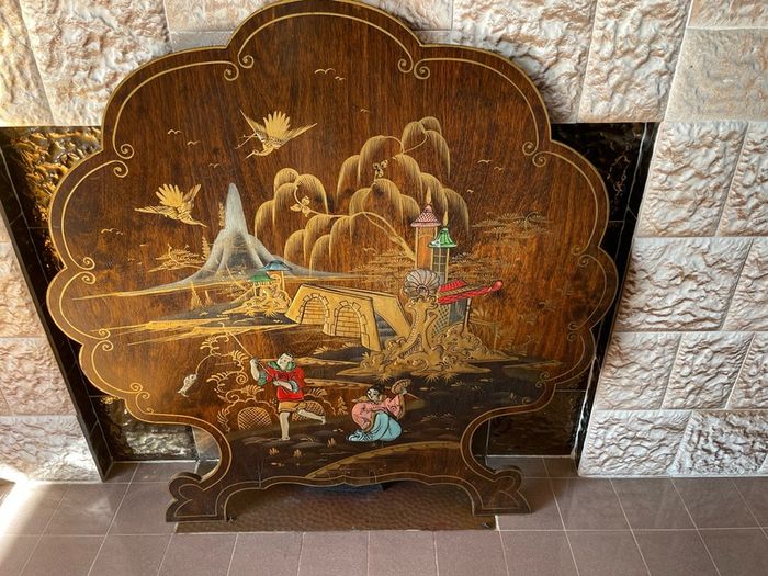 Vintage Chinoiserie Lacquered Wood Fireplace Screen