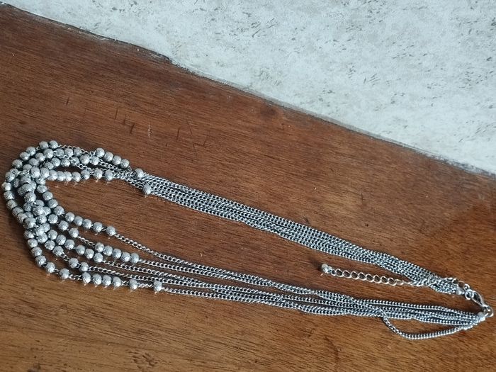 Vintage Silver Tone Necklace.