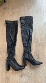 boots over the knee