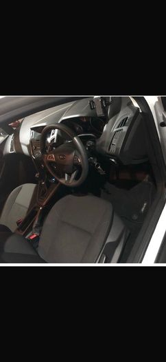 151 White Ford Focus