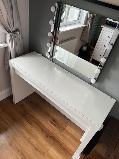 Make up table with glass top and mirror and lights