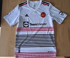 Man united top