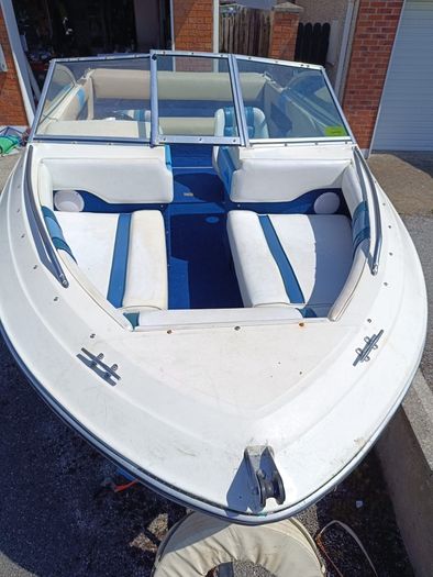 speedboat sea ray bowrider 160