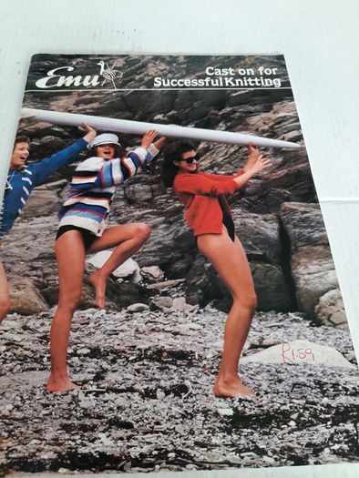 New vintage knitting book with 10 knitting patterns