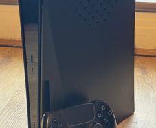 PS5 Black Panels and Controller
