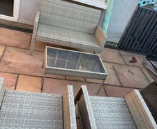 garden table and chairs