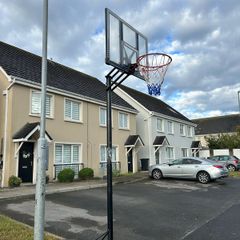 Lifetime Portable Adjustable Basketball Hoop