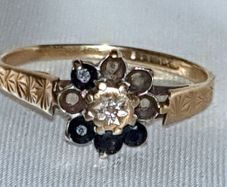 Vintage 9ct Gold Sapphire & Diamond Ring 1.50g (Scrap or Repair)