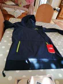 northface  flashdry-xd sweatshirt boys size L