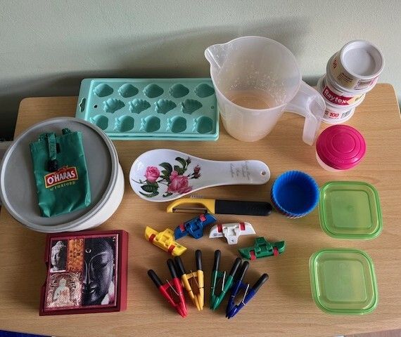 Bundle X 13  Items Of Kitchen Baking , Dining & Storage Items- Oxo, Chef Aid Sealer Clips, Silicone Bun Cases