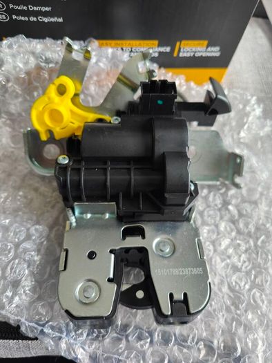 Boot hatch, tailgate lock.
