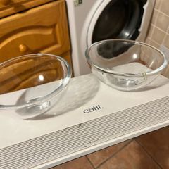 Set of 2 Pet bowls (4in total)