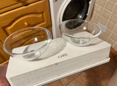 Set of 2 Pet bowls (4in total)