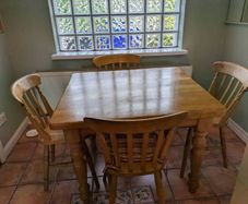Kitchen table and 4 chairs