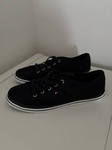 New Tommy Hilfiger canvas womens shoes