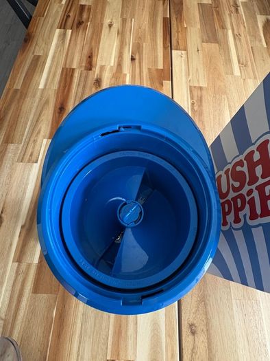 Slush Puppie machine