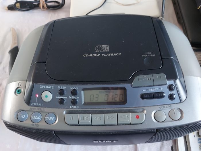 SONY CD, Radio, Cassette-Corder, Model No. CFD-S01, everything working great and in like new condition