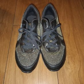 womens runners