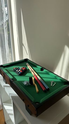 mini pool table