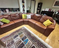 Electric reclining couch