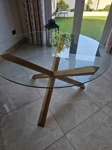 Dining  table