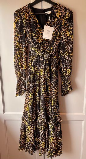 New with tags Diane Von Furstenburg midi. RRP 570.