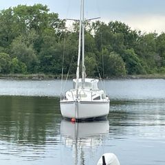 Leisure 20 bilge keel trailer sailer