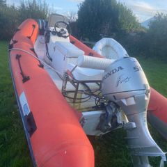 Yamaha rib boat