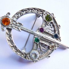 Vintage Scottish Celtic Penannular Style Brooch With Rhinestone Detailing, 80s 90s Jewellery.