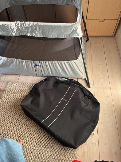 Baby Bjorn travel cot