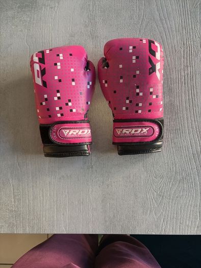 boxing gloves 4pz pink