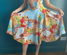 Multicoloured swing dress. Size S