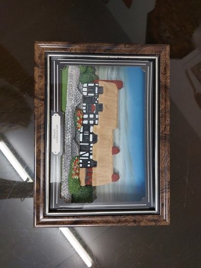 Diorama picture - Ann Hathaways Cottage