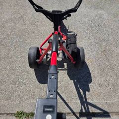 Electric golf trolley
