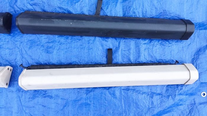Volvo V60 & Volvo V70 cargo net for wagon models light cream & black colours available   Part Numbers: 9928200018 & 9928200019