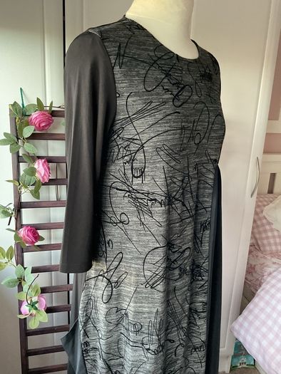 dress bnwt Naya dress T1 black funky dress